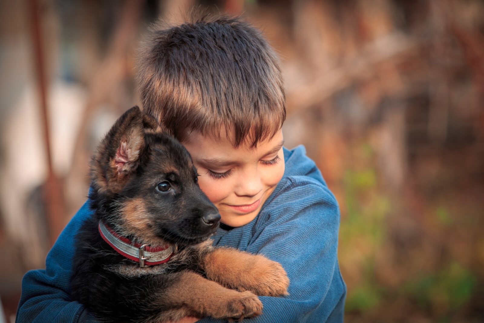 3 Tips to Help Your Dog Adjust to Your Children Getting Older